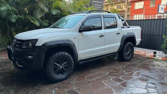 VOLKSWAGEN AMAROK 2.0 SE 4X4 CD 16V TURBO INTERCOOLER DIESEL 4P MANUAL VOLKSWAGEN AMAROK 2.0 SE 4X4 CD 16V TURBO INTERCOOLER DIESEL 4P MANUAL